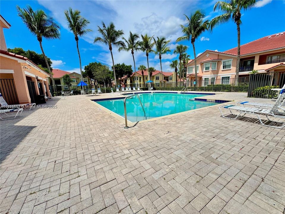 En Venta: $220,000 (1 camas, 1 baños, 878 Pies cuadrados)