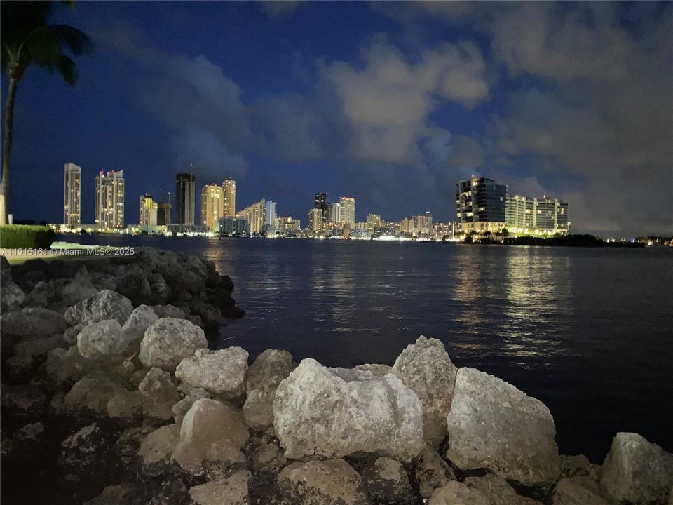 待售: $199,000 (没有数据)