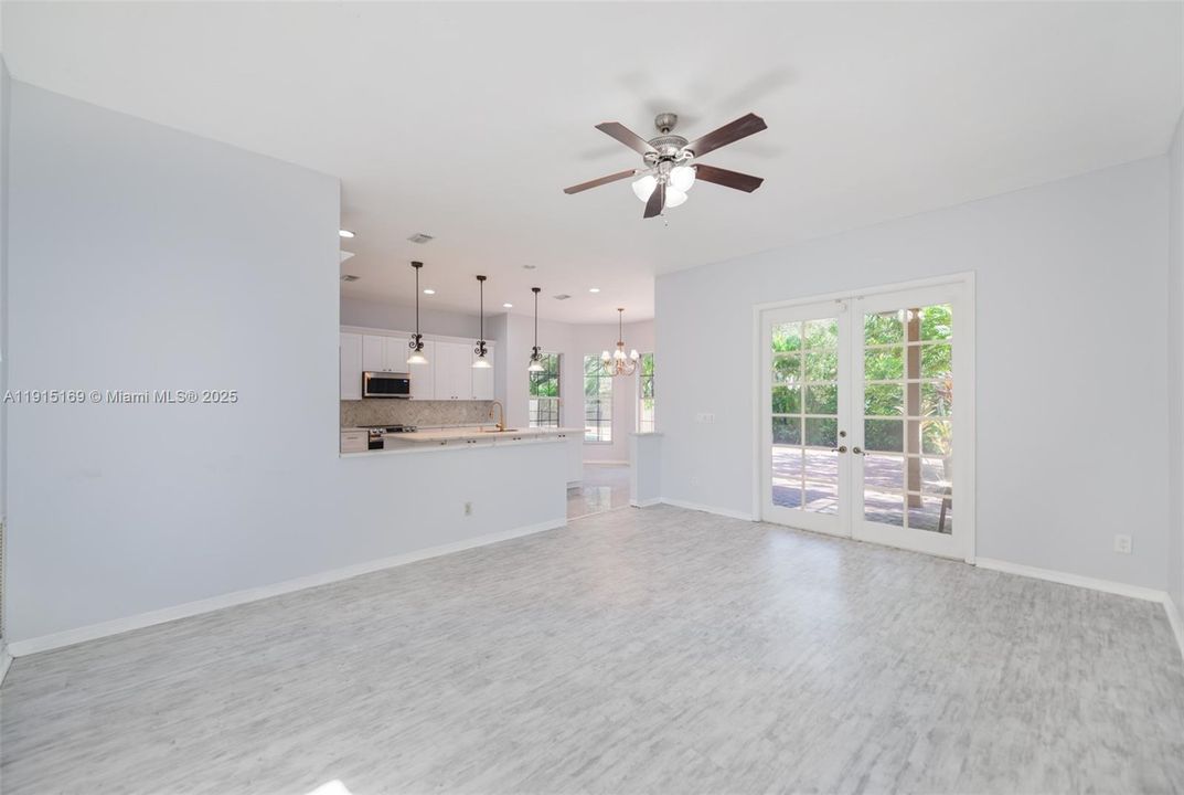 En Venta: $850,000 (5 camas, 3 baños, 2879 Pies cuadrados)