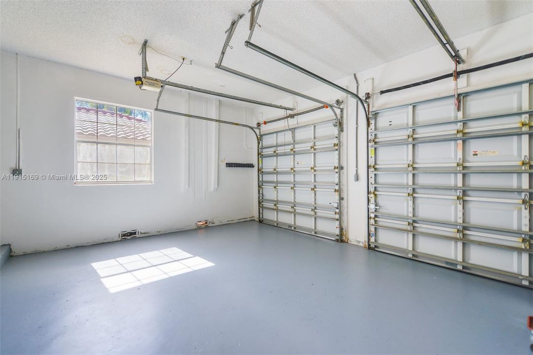 En Venta: $850,000 (5 camas, 3 baños, 2879 Pies cuadrados)