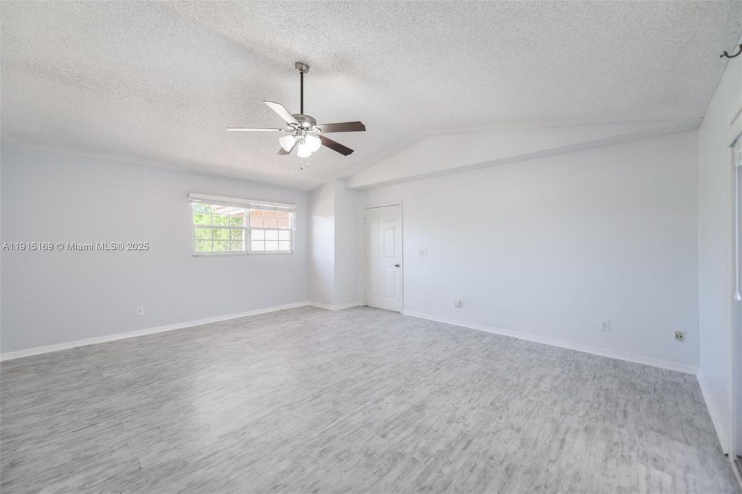 En Venta: $850,000 (5 camas, 3 baños, 2879 Pies cuadrados)