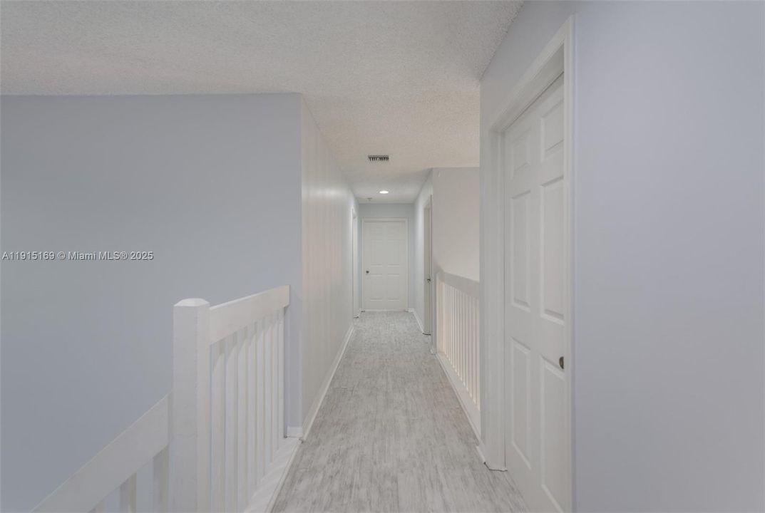 En Venta: $850,000 (5 camas, 3 baños, 2879 Pies cuadrados)