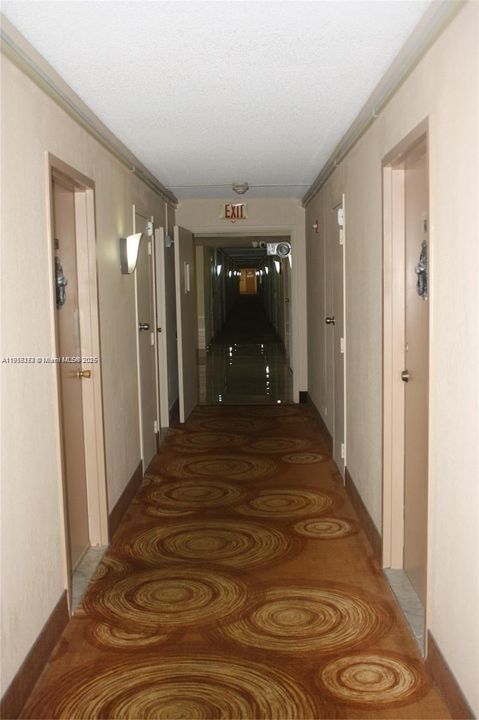 待售: $455,000 (2 贝兹, 2 浴室, 1087 平方英尺)