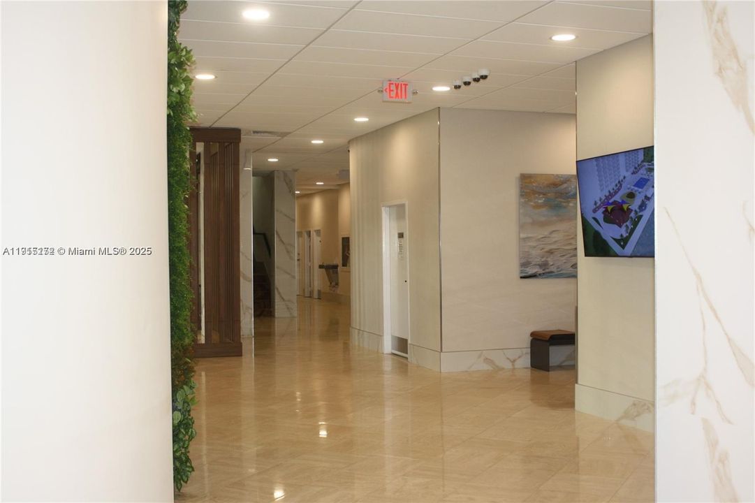 待售: $455,000 (2 贝兹, 2 浴室, 1087 平方英尺)