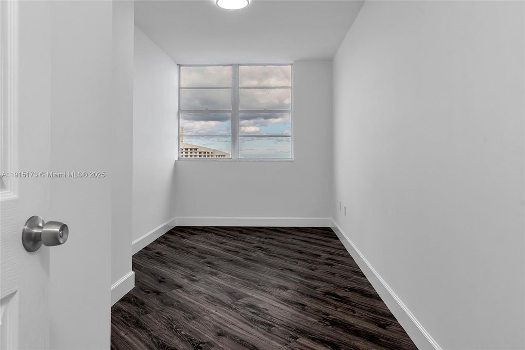 For Sale: $786,000 (4 beds, 2 baths, 1734 Square Feet)