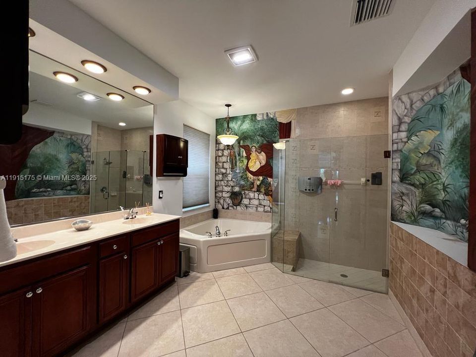 For Sale: $1,170,000 (5 beds, 3 baths, 3171 Square Feet)