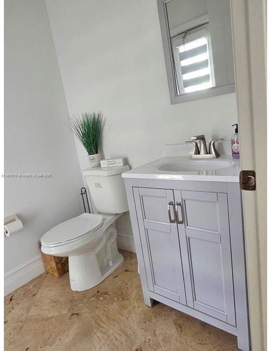 For Sale: $1,170,000 (5 beds, 3 baths, 3171 Square Feet)