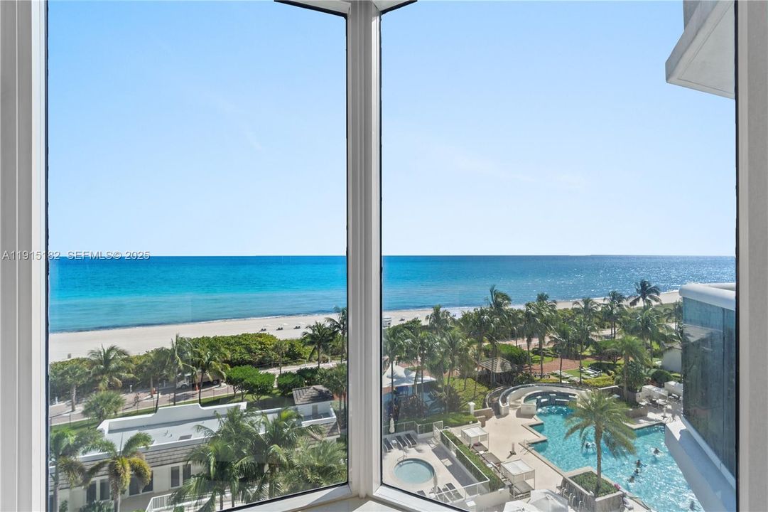 待售: $9,000,000 (5 贝兹, 5 浴室, 3540 平方英尺)