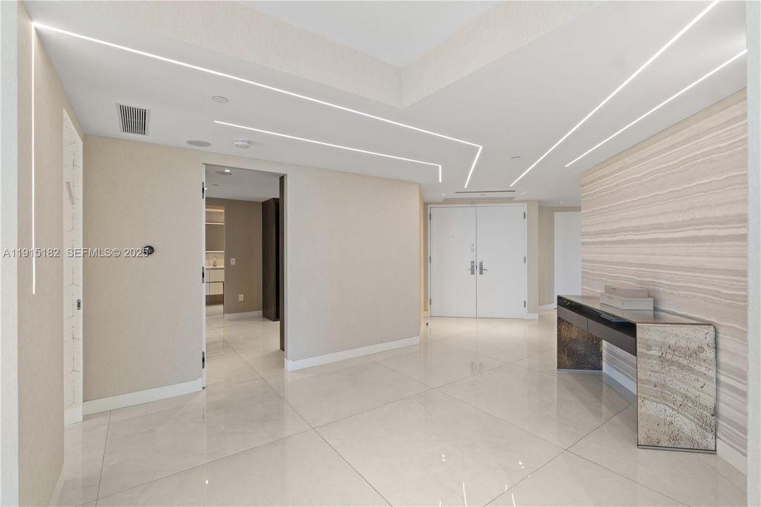 待售: $9,000,000 (5 贝兹, 5 浴室, 3540 平方英尺)