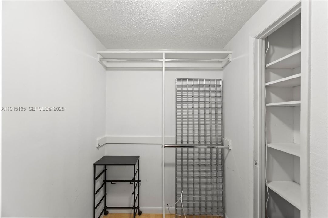 Под контрактом: $269,000 (2 спален, 2 ванн, 1262 Квадратных фут)