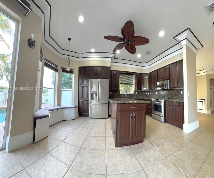 For Sale: $1,099,000 (4 beds, 3 baths, 2725 Square Feet)