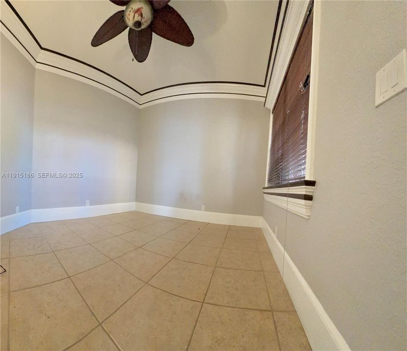 BEDROOM/OFFICE DOWNSTAIRS