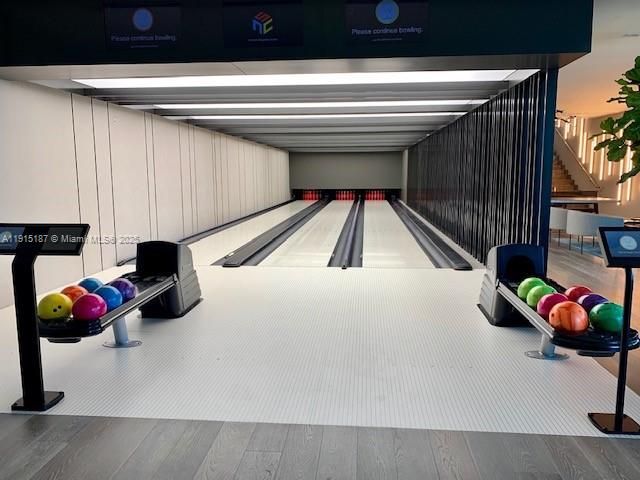 Bowling lanes