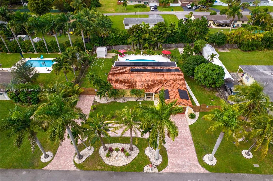 На продажу: $730,000 (3 спален, 2 ванн, 1550 Квадратных фут)