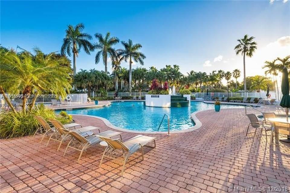 En Venta: $480,000 (3 camas, 2 baños, 1348 Pies cuadrados)