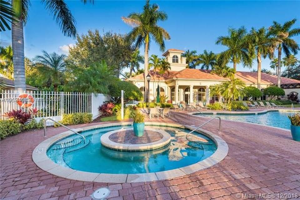 En Venta: $480,000 (3 camas, 2 baños, 1348 Pies cuadrados)