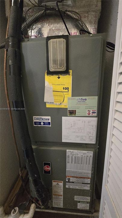 En Venta: $480,000 (3 camas, 2 baños, 1348 Pies cuadrados)