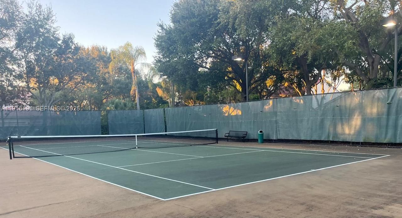 En Venta: $480,000 (3 camas, 2 baños, 1348 Pies cuadrados)