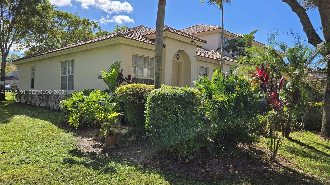 En Venta: $480,000 (3 camas, 2 baños, 1348 Pies cuadrados)