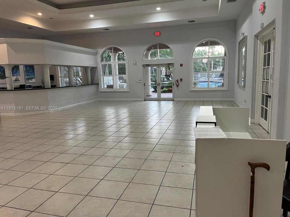 En Venta: $480,000 (3 camas, 2 baños, 1348 Pies cuadrados)