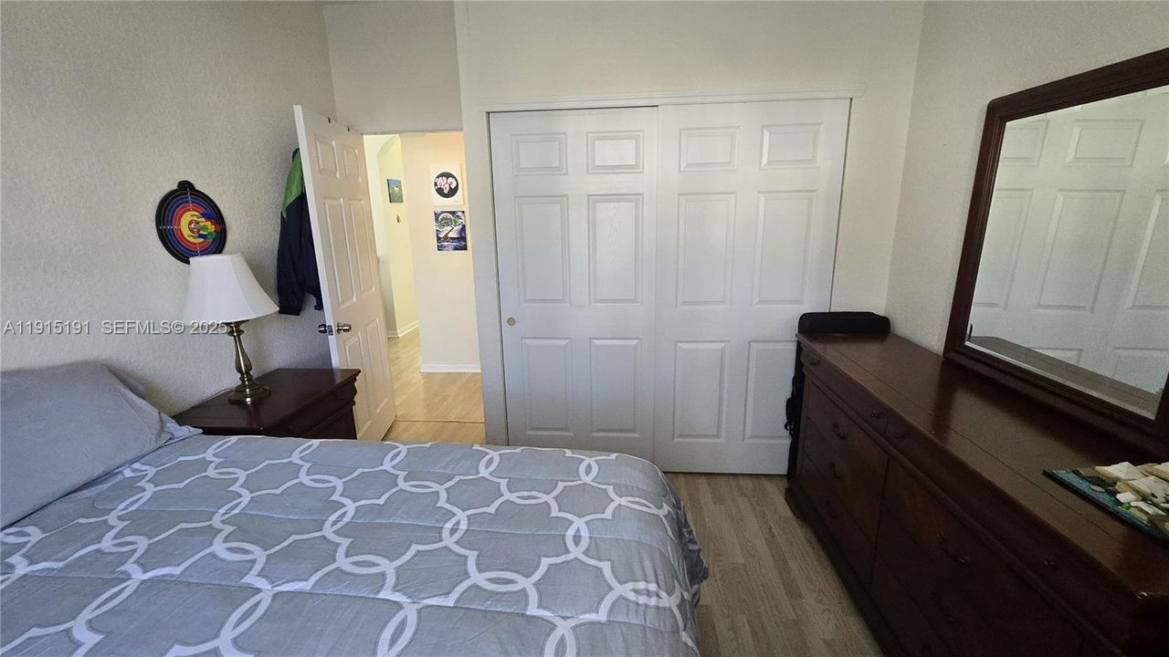 En Venta: $480,000 (3 camas, 2 baños, 1348 Pies cuadrados)