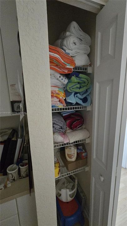 En Venta: $480,000 (3 camas, 2 baños, 1348 Pies cuadrados)