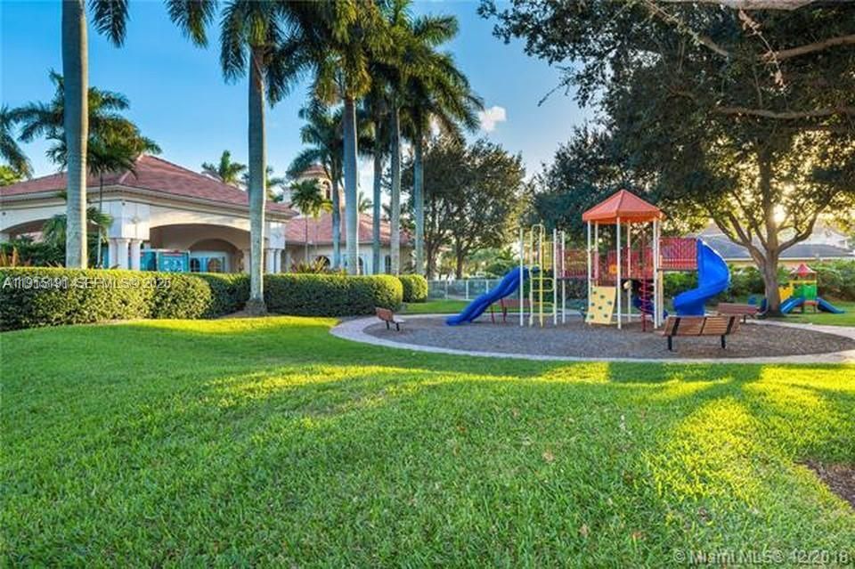 En Venta: $480,000 (3 camas, 2 baños, 1348 Pies cuadrados)