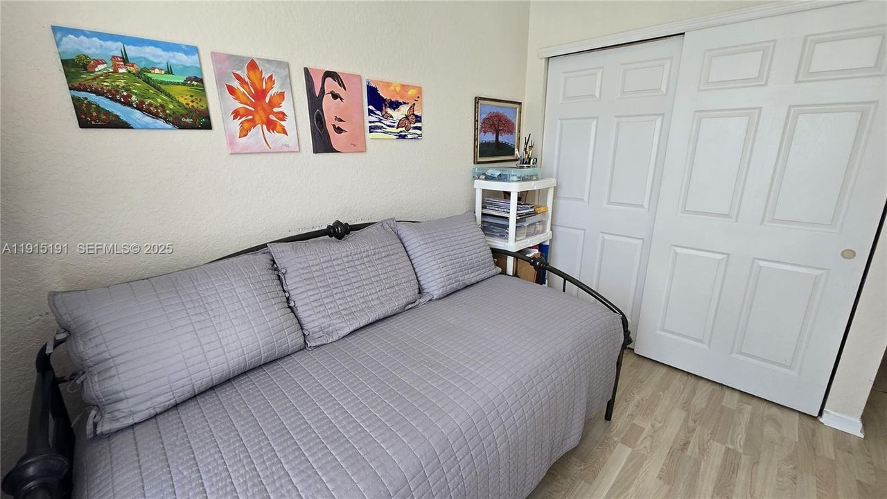 En Venta: $480,000 (3 camas, 2 baños, 1348 Pies cuadrados)