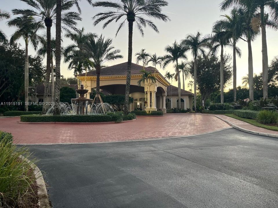 En Venta: $480,000 (3 camas, 2 baños, 1348 Pies cuadrados)