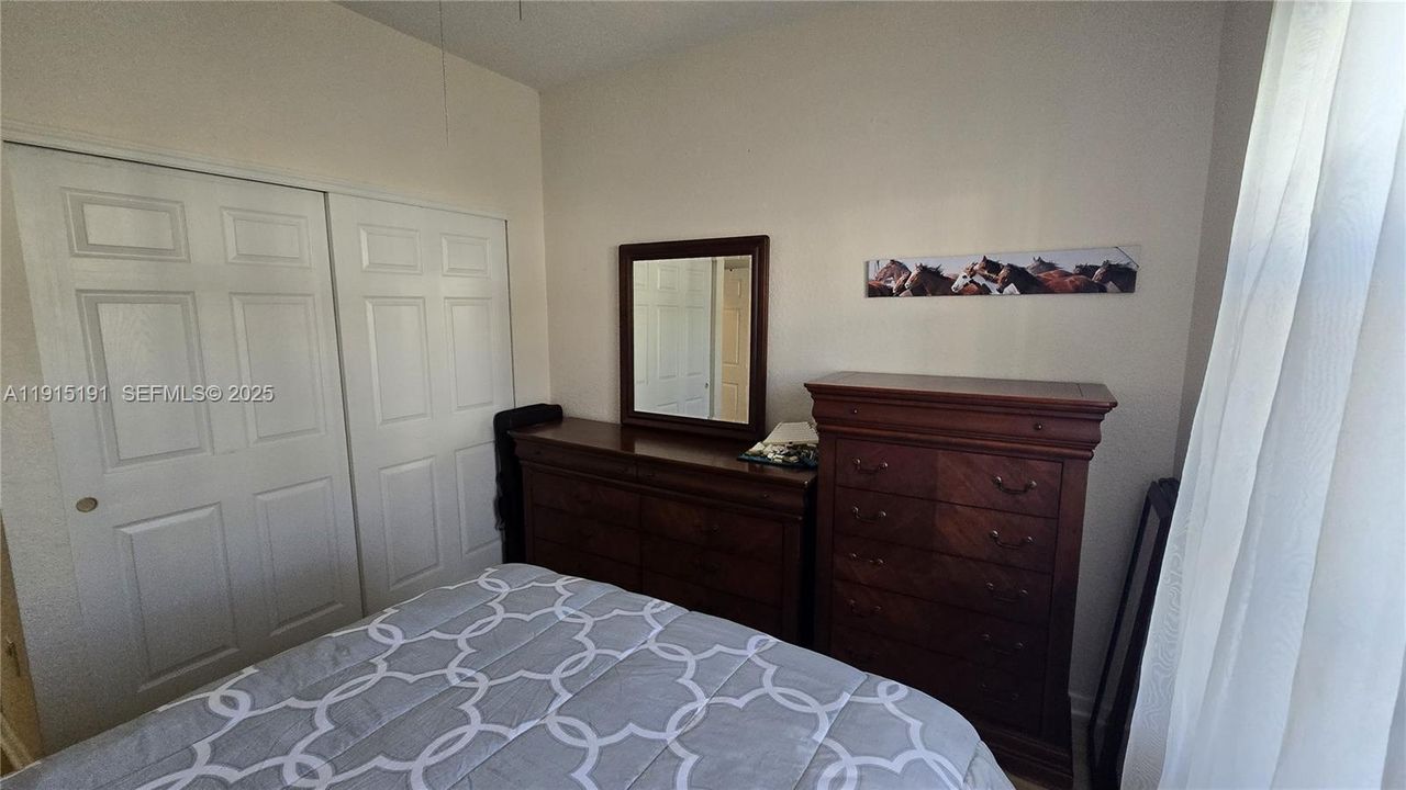 En Venta: $480,000 (3 camas, 2 baños, 1348 Pies cuadrados)