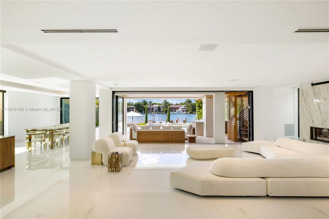 For Sale: $21,999,000 (4 beds, 5 baths, 4866 Square Feet)