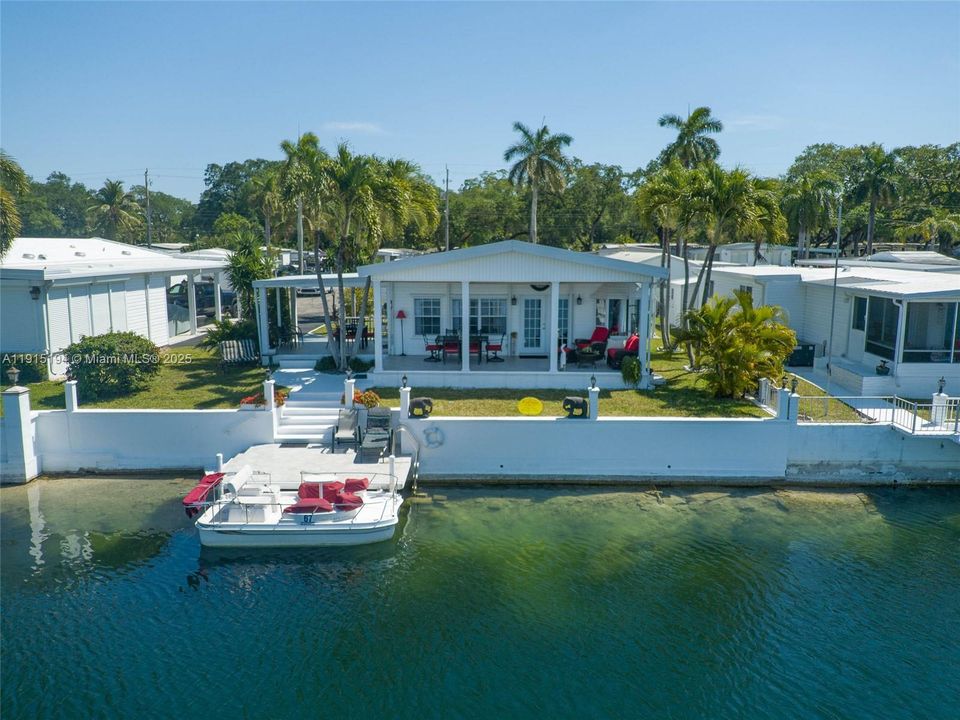 На продажу: $389,900 (3 спален, 1 ванн, 960 Квадратных фут)