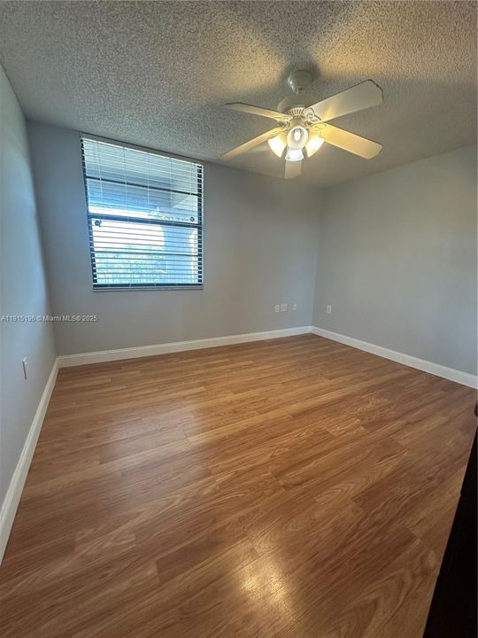 For Rent: $2,500 (3 beds, 2 baths, 1385 Square Feet)