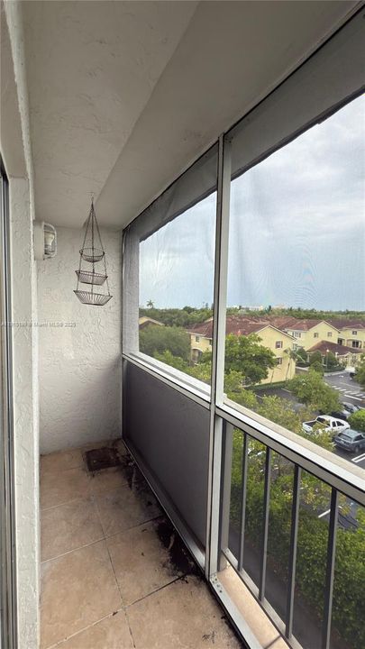 合同活跃: $1,450 (1 贝兹, 1 浴室, 653 平方英尺)