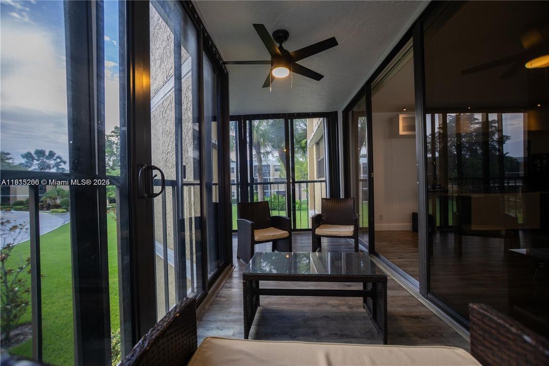 待售: $365,000 (2 贝兹, 2 浴室, 1235 平方英尺)