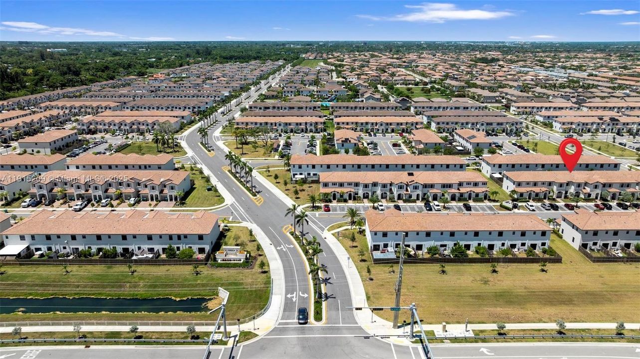 En Venta: $449,000 (3 camas, 2 baños, 1483 Pies cuadrados)