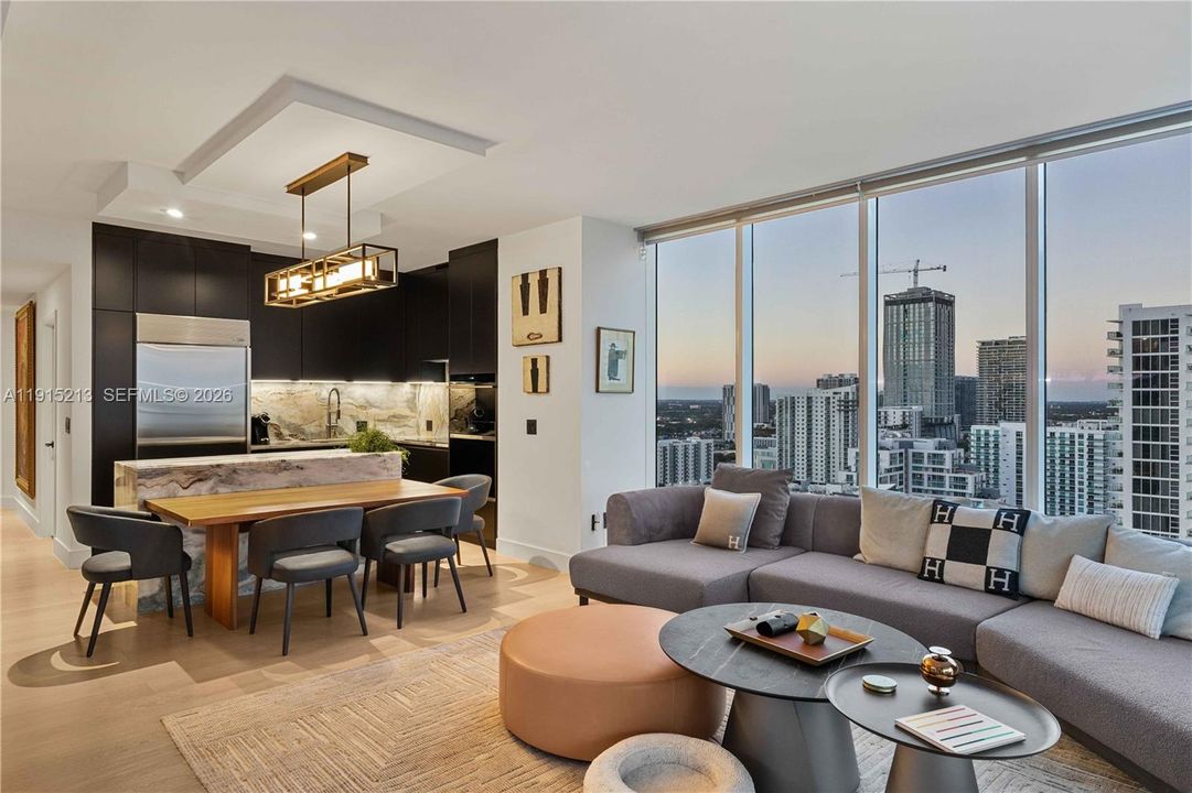 For Sale: $1,650,000 (2 beds, 2 baths, 1588 Square Feet)