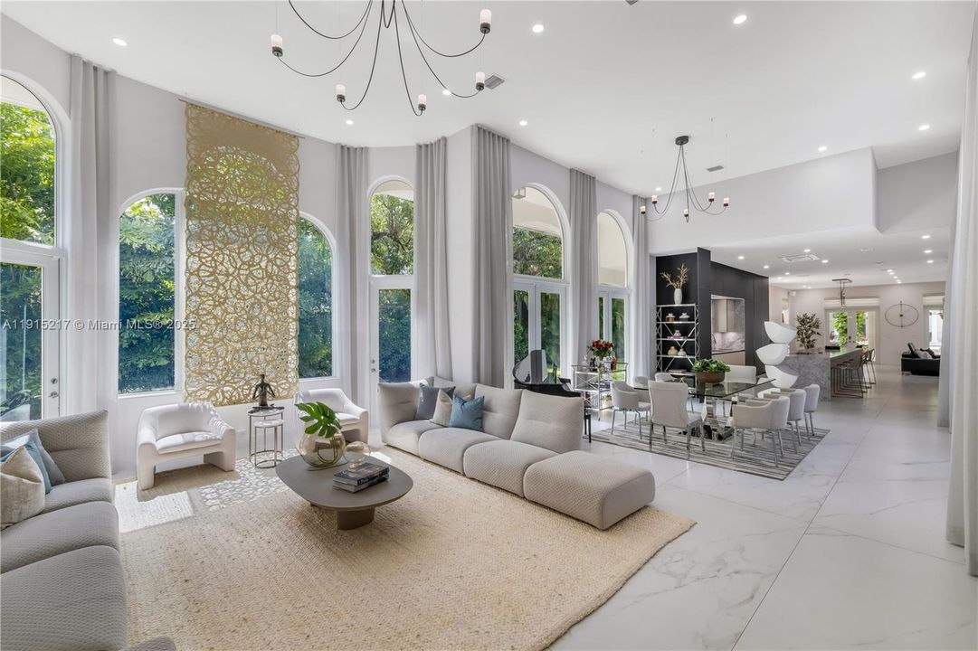 En Renta: $35,000 (7 camas, 7 baños, 6318 Pies cuadrados)