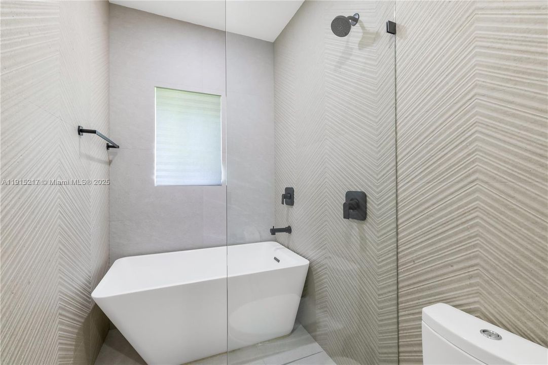 En Renta: $35,000 (7 camas, 7 baños, 6318 Pies cuadrados)