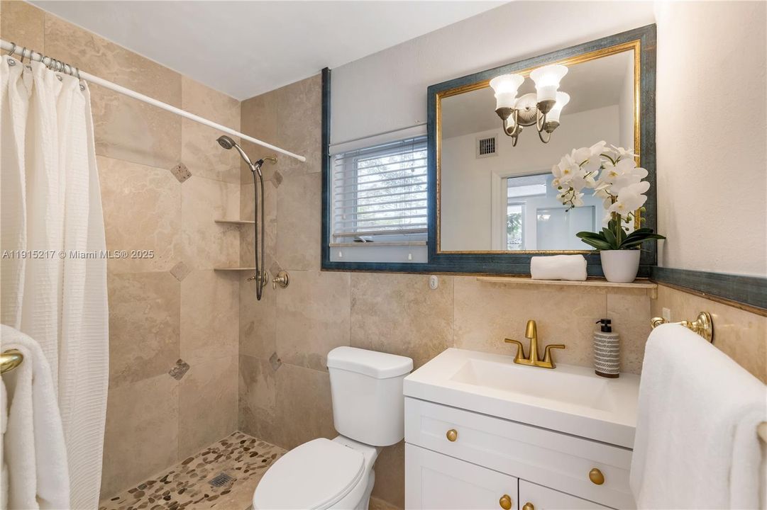 En Renta: $35,000 (7 camas, 7 baños, 6318 Pies cuadrados)