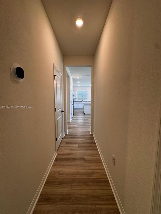 待售: $445,000 (4 贝兹, 2 浴室, 1876 平方英尺)