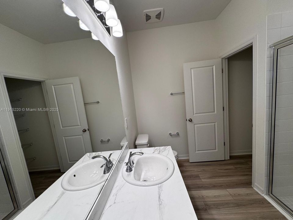 待售: $445,000 (4 贝兹, 2 浴室, 1876 平方英尺)