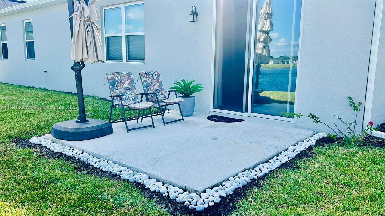 待售: $445,000 (4 贝兹, 2 浴室, 1876 平方英尺)