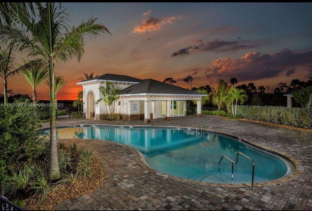 待售: $445,000 (4 贝兹, 2 浴室, 1876 平方英尺)