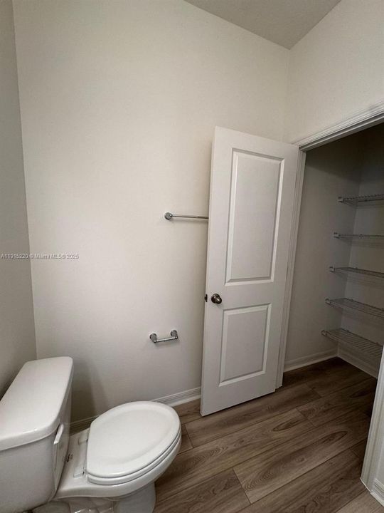 待售: $445,000 (4 贝兹, 2 浴室, 1876 平方英尺)