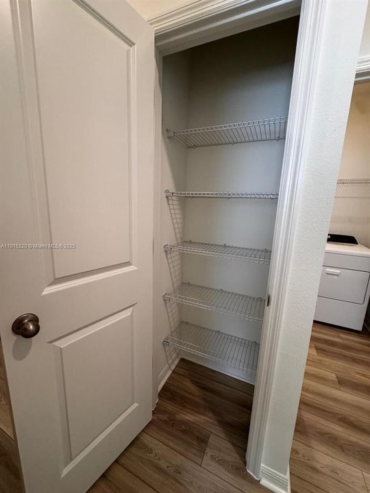 待售: $445,000 (4 贝兹, 2 浴室, 1876 平方英尺)