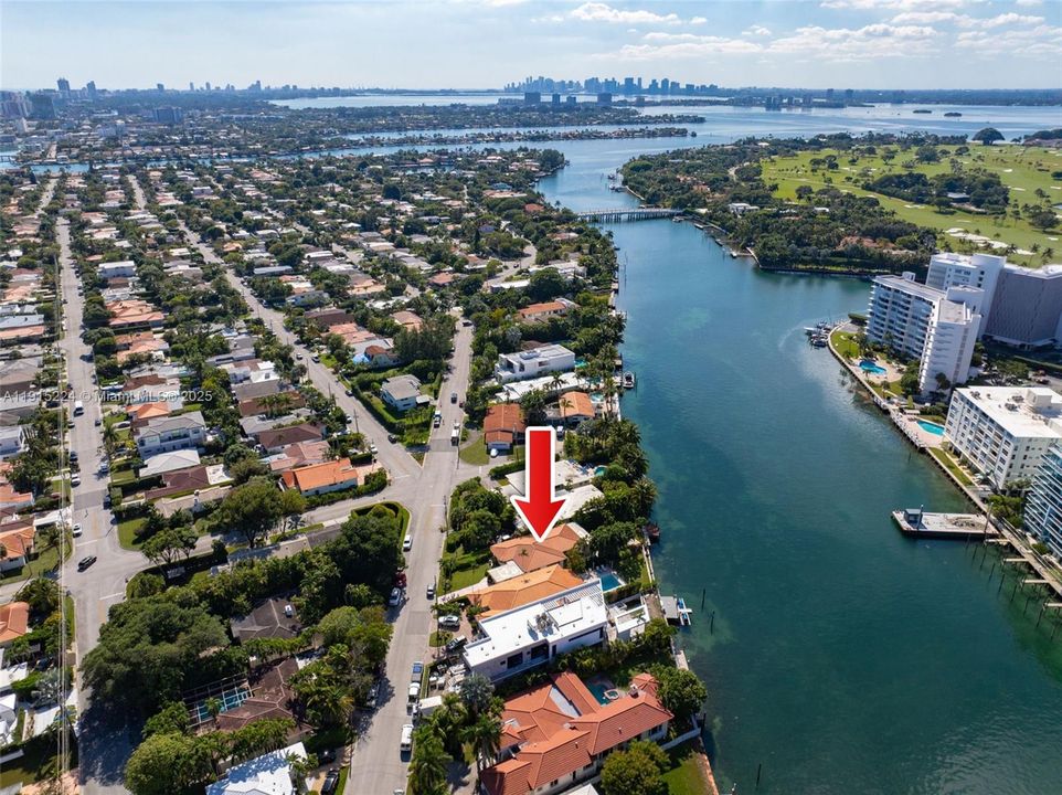 待售: $5,990,000 (2 贝兹, 2 浴室, 2247 平方英尺)