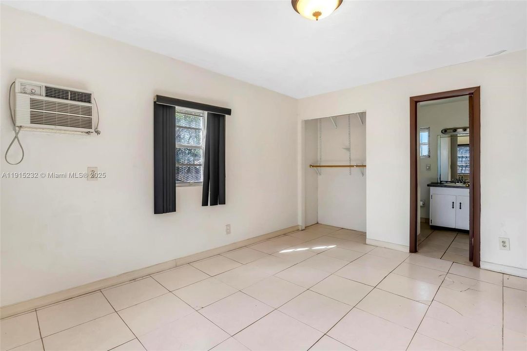 Active With Contract: $375,000 (4 beds, 2 baths, 1158 Square Feet)