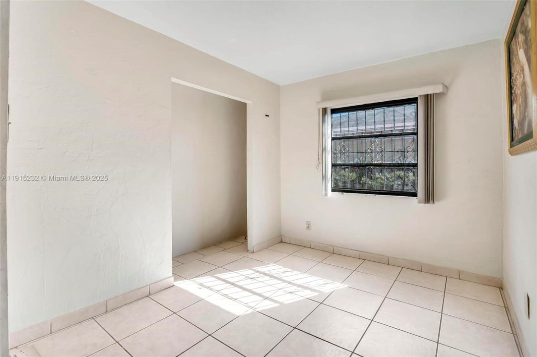 Active With Contract: $375,000 (4 beds, 2 baths, 1158 Square Feet)