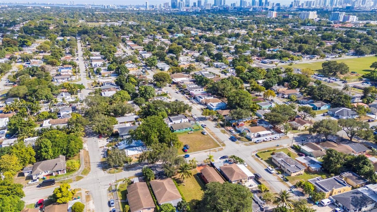 Active With Contract: $375,000 (4 beds, 2 baths, 1158 Square Feet)